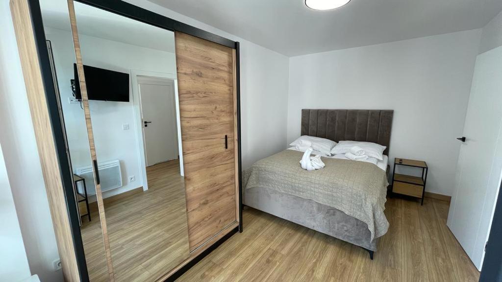 Apartamenty Bella Mare Рови Екстер'єр фото