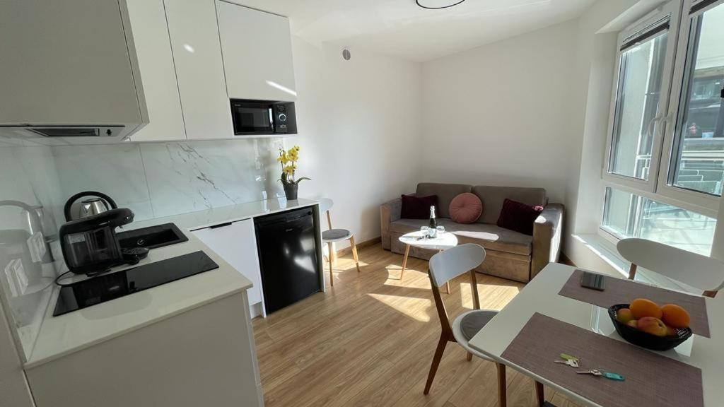 Apartamenty Bella Mare Рови Екстер'єр фото